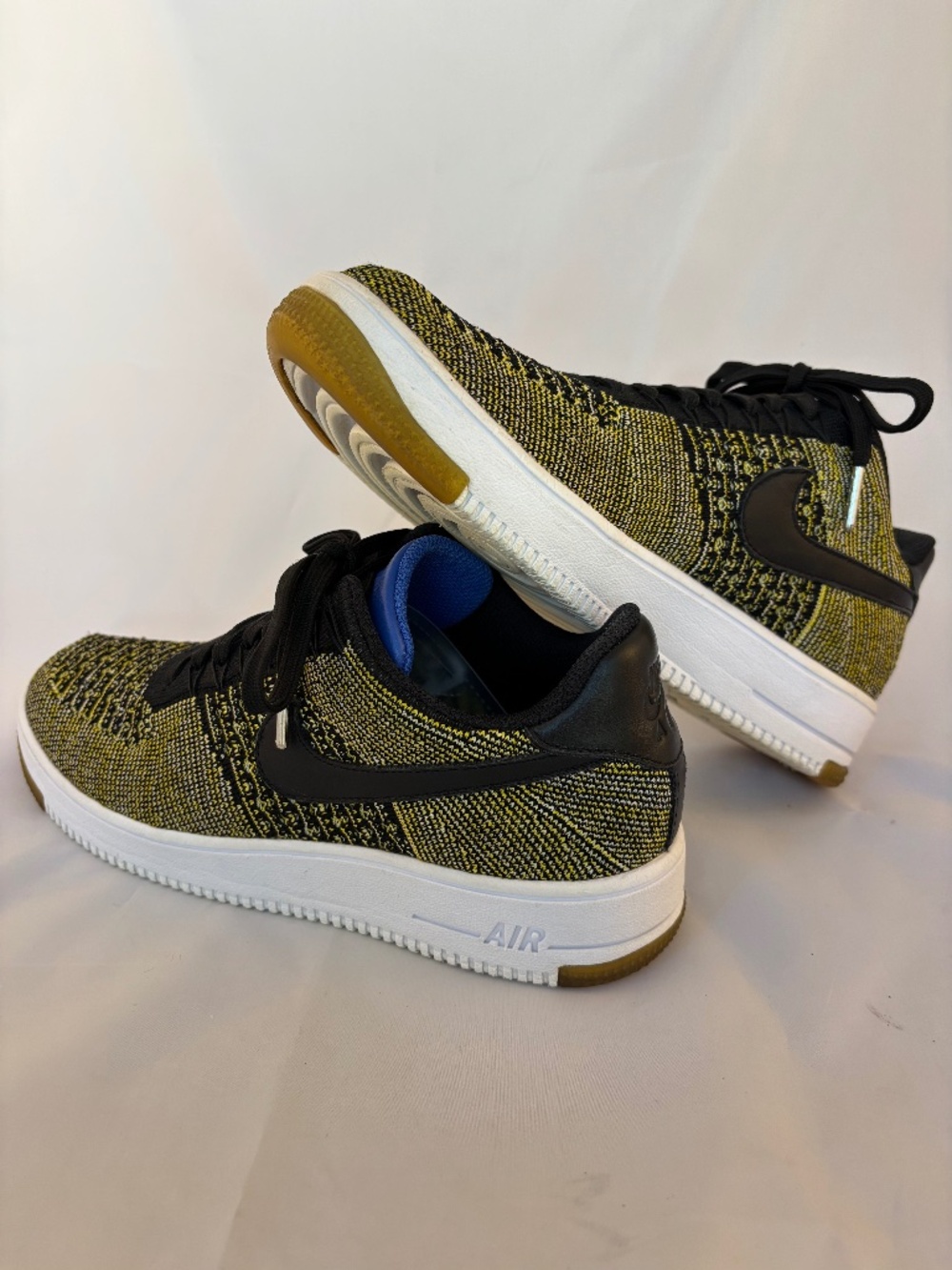 NIKE Air Force 1 flyknit